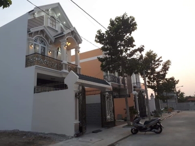 Hàng hot duy nhất 1 lô! Đất thổ cư 100%, SHR, chỉ 1 tỷ 200tr. LH 0903777639 